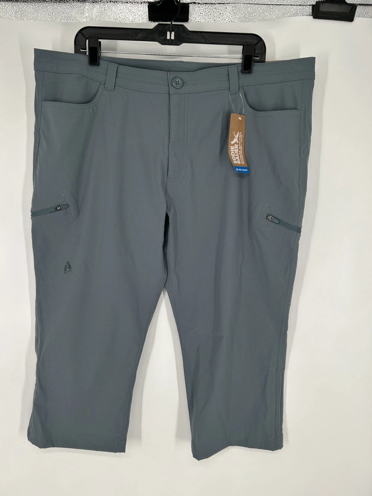 Eddie Bauer Guide Capri Pants Womens 18 First Ascent Straight Leg Cargo 42x21
Opens in a new window