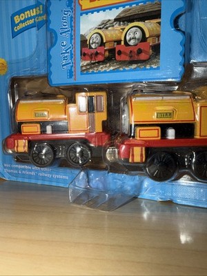  BILL & BILL  FACTOR ERROR ! THOMAS FRIENDS TRAIN Diecast TAKE N PLAY ALONG NEW