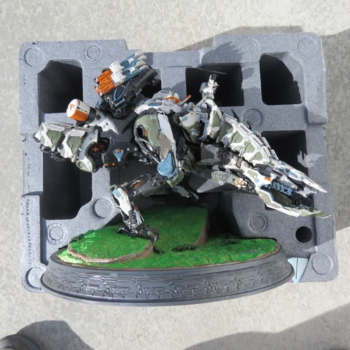Horizon Zero Dawn - Collectors Edition Thunderjaw Statue CIB
