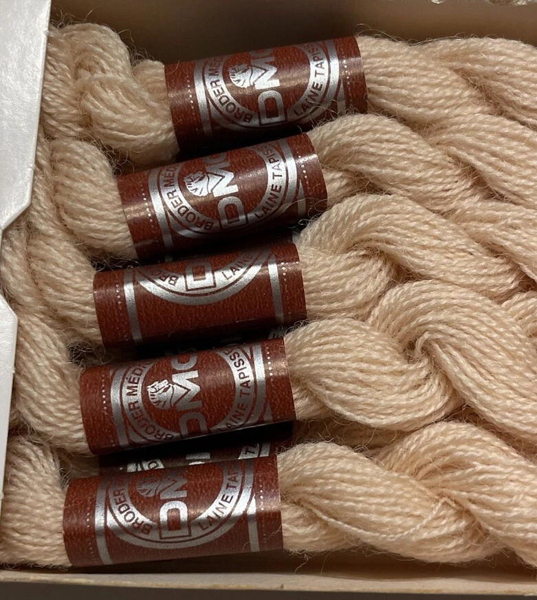 DMC Wool Embroidery Floss Broder Medicis Med Beige 8515 27.3yd Skein Lot of 9 - Image 2 of 4