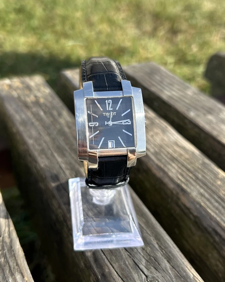 Reloj Pulsera Suizo Vintage Tissot 1853 TXL T60 Cuarzo L860/960K Reloj Años 2000’s Foto 2 de 4