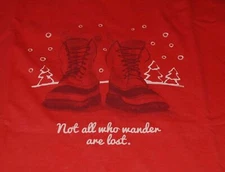Large NWT Women's Life is Good Winter Wander Boots Red SS Crusher Tee