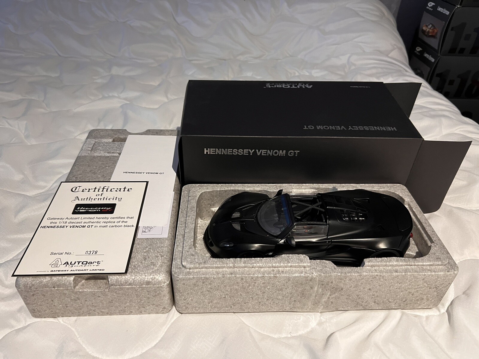 AUTOart 1/18 SignatureHENNESSEY VENOM GT