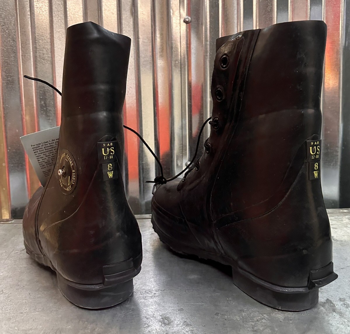 NEW Bata Military Mickey Mouse Bunny Boots 8 Extreme Cold Weather