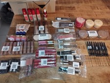 Bourjois Rimmel lot maquillage : fond de teint, poudres, crayons