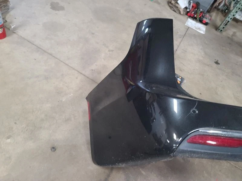 (SOLO RECOGIDA LOCAL) Parachoques trasero 1 pieza cubierta de parachoques pintada se adapta a 17-20 PACIFICA Foto 4 de 4