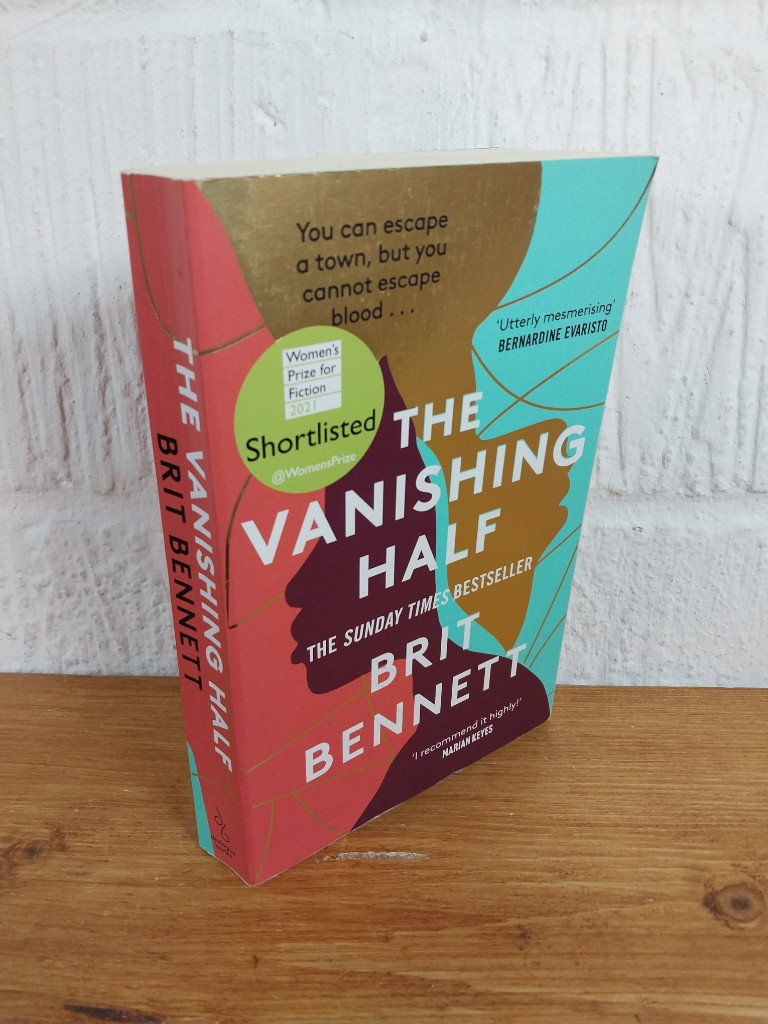 The Vanishing Half — Brit Bennett Paperback