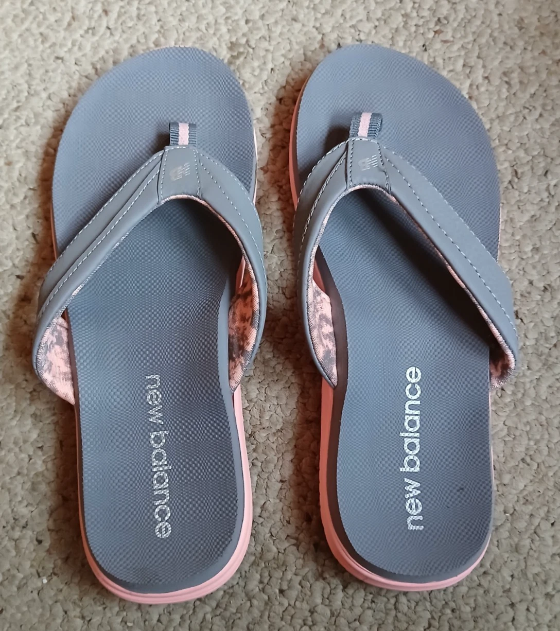 Infradito donna 7 B New Balance grigio chiaro con arancione chiaro ottime condizioni