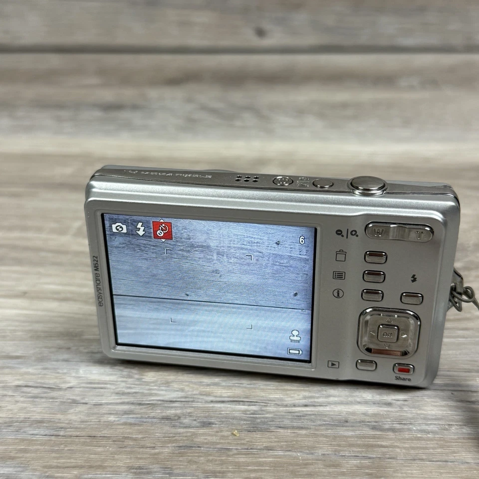 Kodak EasyShare M522 14.0MP Digital Compact Camera 4x Zoom With Battery - Image 4 of 4