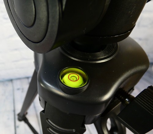 INCA IN3530D 3 Way Head QR Adjustable Pan & Tilt Foldable Tripod With Carry Case - Picture 8 of 10