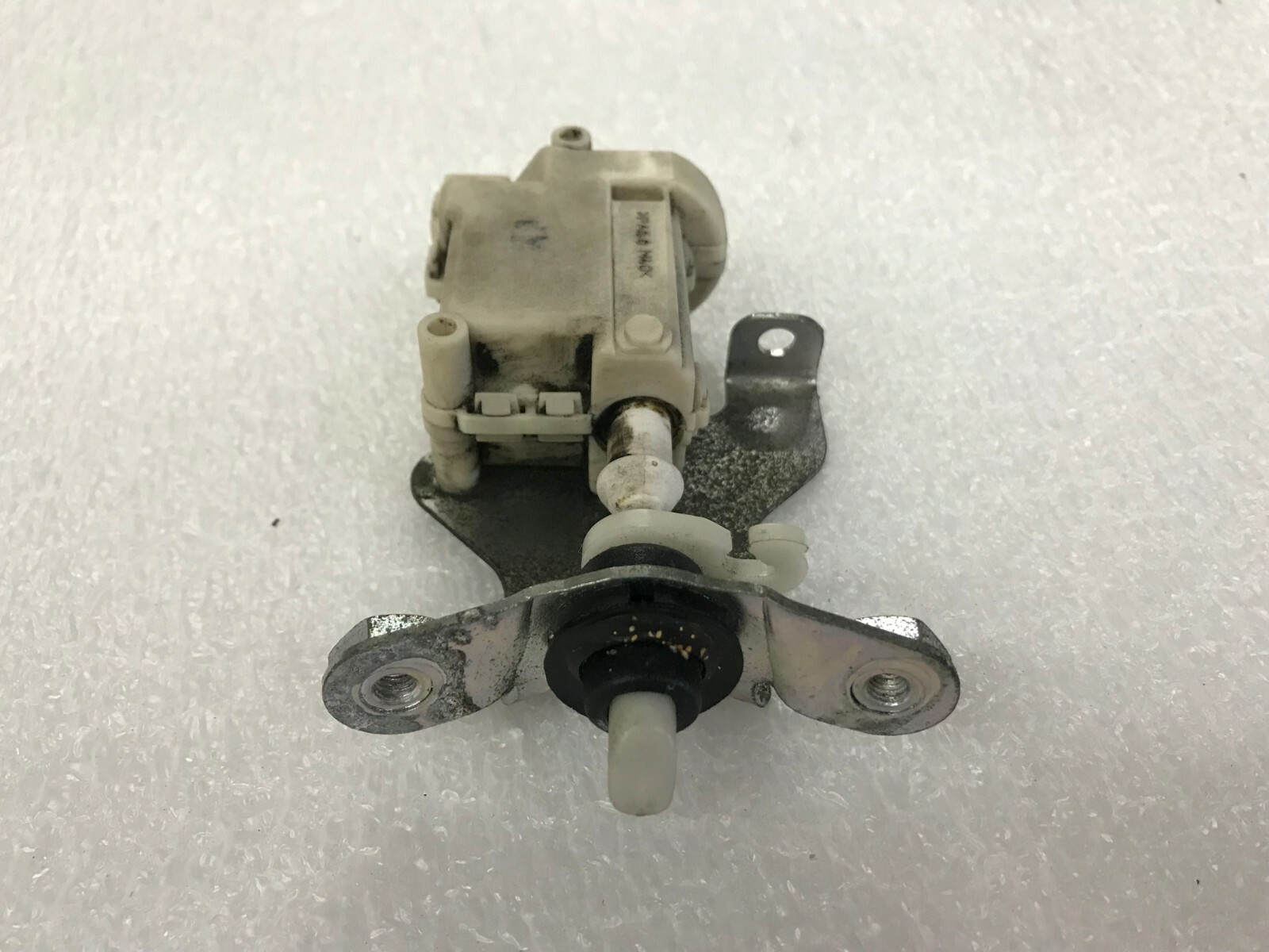 FERRARI 488 GTB SPIDER PISTA GAS FUEL FILLER FLAP ACTUATOR OEM 85143200
