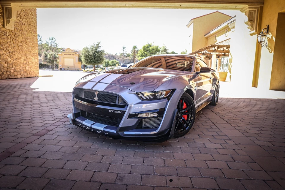 Ford Mustang Shelby GT500 2022 Foto 4 de 4