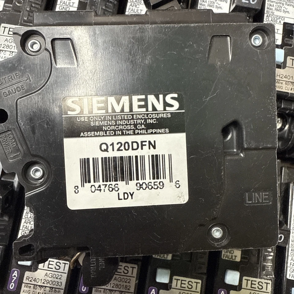 Siemens Q120DFN Circuit Breaker GFCI/AFCI 20A 1-Pole 120/240V -used - Image 4 of 4