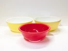 Vintage PYREX Nesting Mixing Bowl-4 QT-2.5L-Yellow-Red- Lot of 3