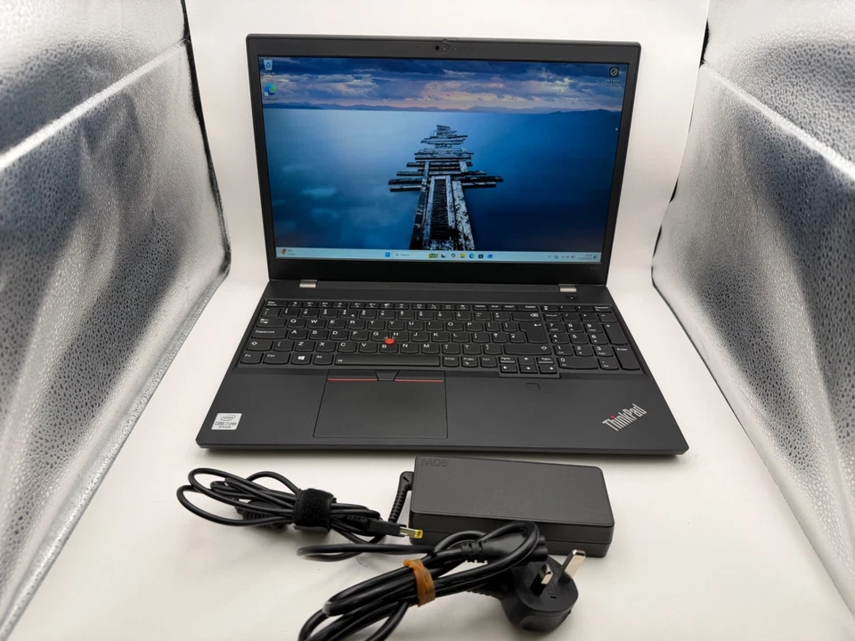 Lenovo ThinkPad P15v G1 · i7-10850H · 16GB · 512GB, photo 1 of 5