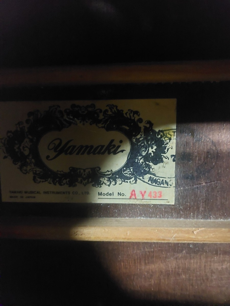 Yamaki 12 string acoustic guitar, broken, for parts or repair only