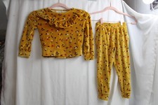 Girls Yellow Velvet polyester Between 4 Long sleeve Shirt Pants Set Ruffles