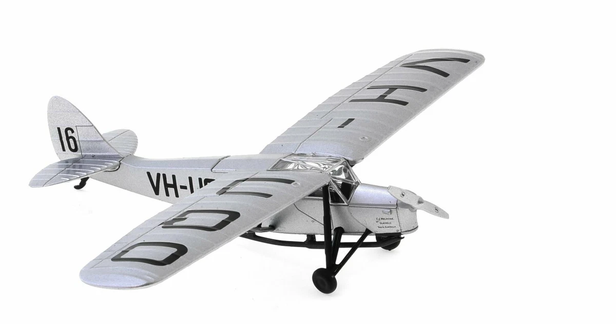 Aircraft Photo of CF-APK | De Havilland D.H. 80A Puss Moth | #34665