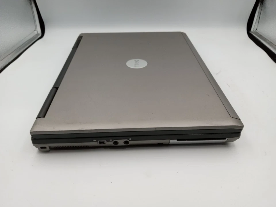 Dell Latitude D531 15" Laptop AMD Turion X2 2GB RAM 500GB HDD Windows XP -RR - Image 4 of 4