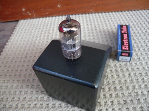 1 IEC BY MULLARD. 6DJ8/6922/ECC88 GREAT WORKED CONDITION. NEW IN BOX. MULLARD. - Picture 4 of 6