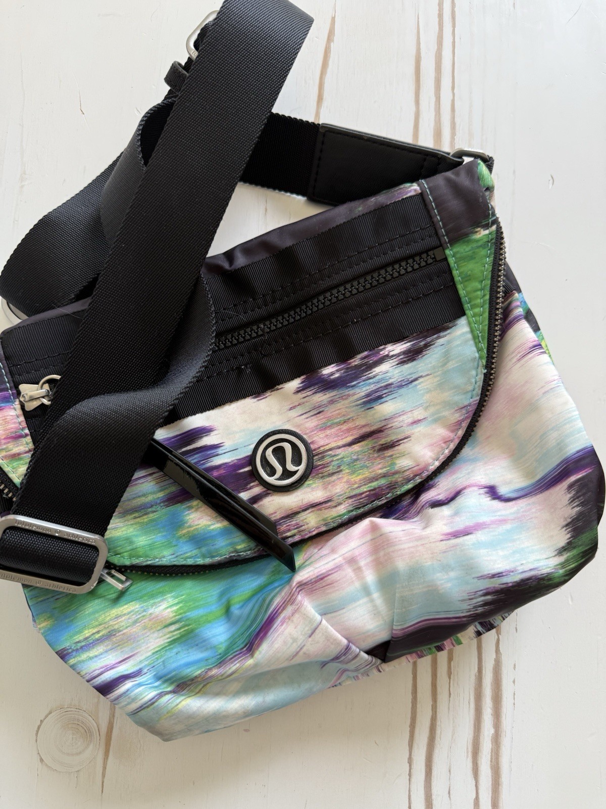 ✿ Lululemon Crossbody Shoulder Bag Multicolor Print | Adjustable Strap | Logo