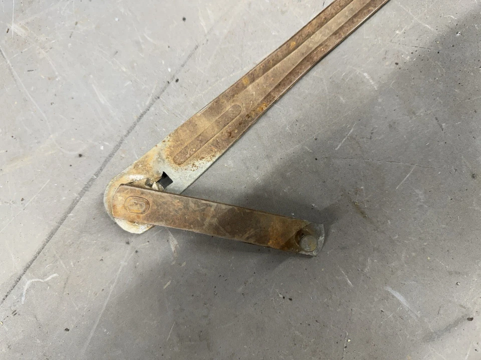 1964-1965 Dodge Coronet Satellite Windshield Wiper Transmission Linkage GTX Dart - Image 2 of 4