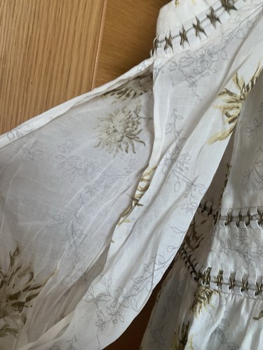 Abito Karen Millen nuovo con etichette floreale dettaglio anello manica a palloncino avorio taglia 6 - Foto 4 di 10
