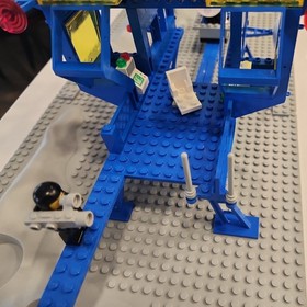 Vintage Lego 6971 Inter-Galactic Command Base Space System used-missing 4 pieces