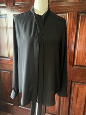 Banana Republic Women s Black Tie-Front Button Blouse XS