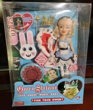 🎄 2006 (NEW) Gwen Stefani Tick Tock Harajuku **RARE** Doll W/ POSTER 🎁