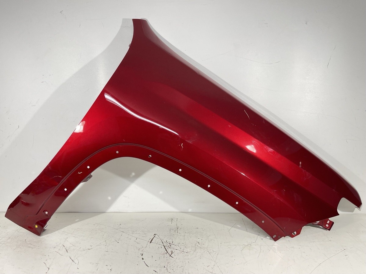 かねつぐ　E200クーペ　フロント3面　ローズレッド 2020-2023 Chevrolet Silverado 2500/3500 Front Right Passenger