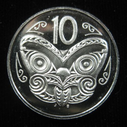 New Zealand 10 Cents 1967 - 1990 Gem Proof Maori Mask QEII World Bank Coin - Afbeelding 1 van 2