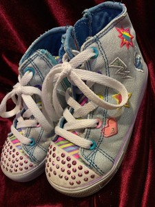 skechers zip up sneakers