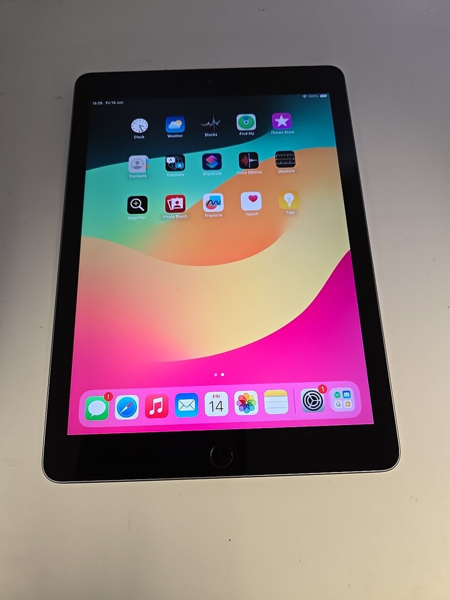 Apple iPad 6th Gen. 32GB, 9.7in - Space Grey - Wifi + 4G