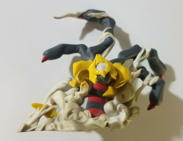 pokemon platinum giratina figure