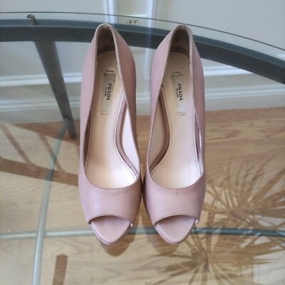PRADA ピンクベージュ ハイヒール 37 PRADA ピンクベージュ ハイヒール 37 PRADA ピンクベージュ ハイヒール
