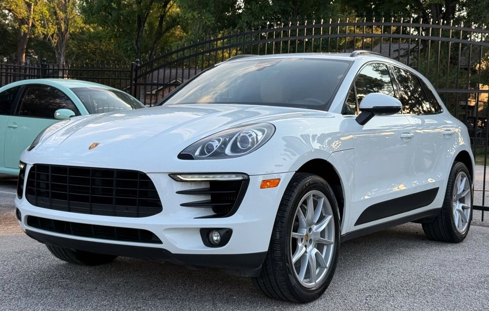 2017 Porsche Macan S - Image 4 of 4