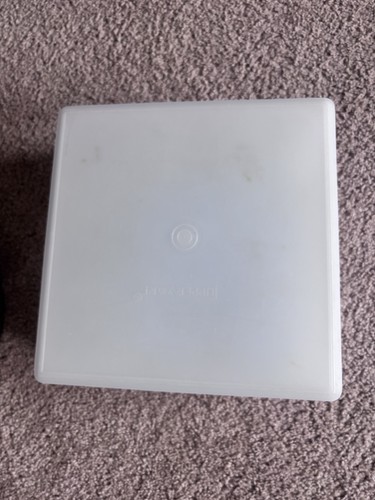 Vintage Tupperware X-large Jumbo Square Keeper Container with lid 12x12x 5 Blue - Picture 3 of 3