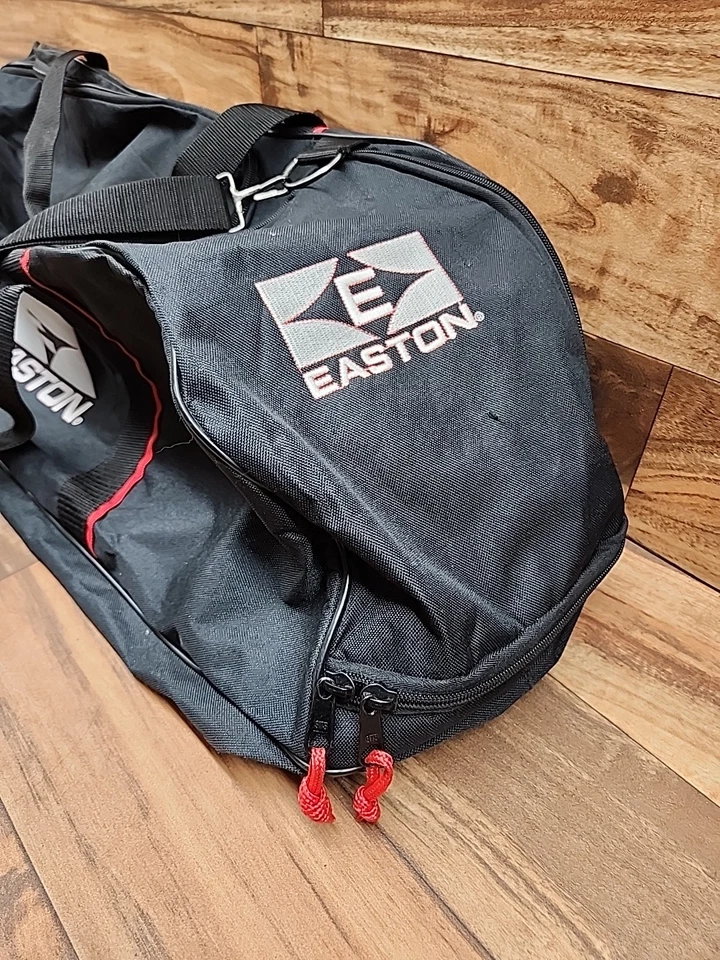 Easton Equipment Duffle Bag - Image 3 of 4