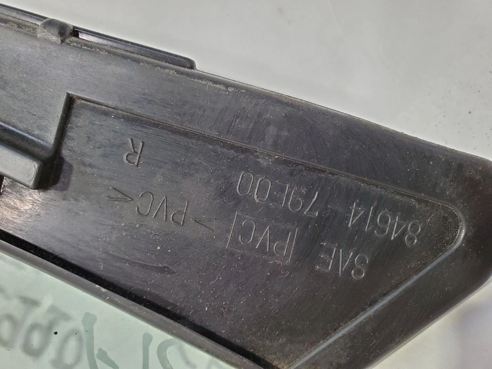 Vidrio de ventilación de puerta delantera derecha usado se adapta a: 1997 Suzuki X90 delantero derecho grado A Foto 4 de 4