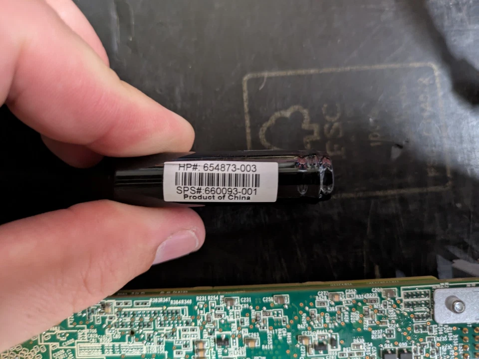 HP  Smart Array P420/1GB FBWC 6Gb 2P SAS Controller inc Battery (P/N 633538-001) - Image 3 of 3