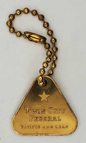 Vintage Two Sided Twin City Federal Savings Loan 400 Million Bank Metal Keychain