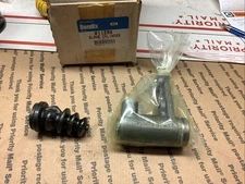 Nos Bendix 011206 Slave Cylinder 3K2408H