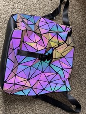 Ladies Backpack Changes Colors Depending On Angle