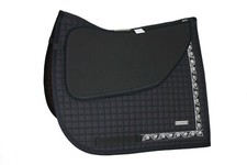 Equinos Barock Schabracke polsterbare Taschen Schwarz Lammfell Deuber & Partner