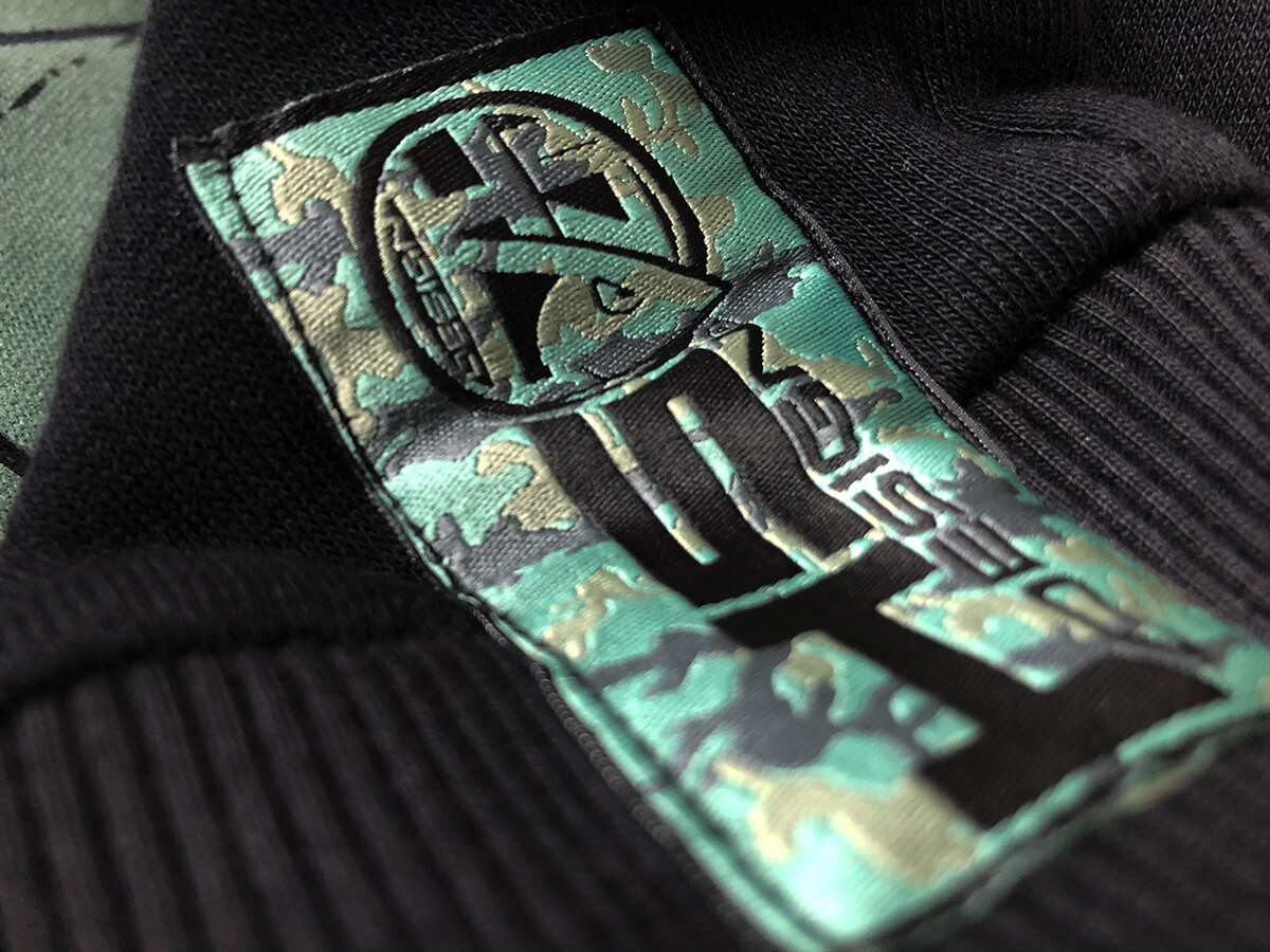 Sweat à capuche long Fishing Mania Hotspot Design SIZE L