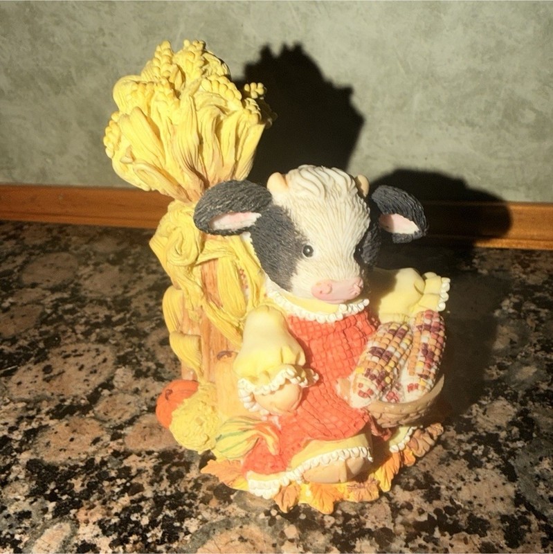 Enesco Mary’s Moo Moos “The Cows in the Corn” Cow Figurine 1995 #142840