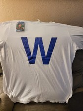 CHICAGO CUBS W T-SHIRT XL & RON SANTO 2011 SCHEDULE 