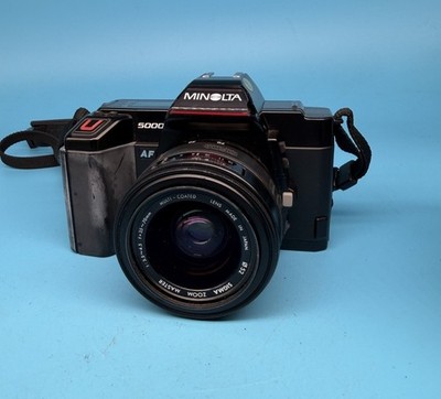 Minolta 5000 AF analoge Spiegelreflexkamera 35 mm mit Sigma 35-70 mm Objektiv - getestet