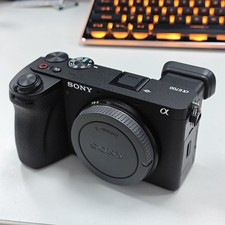 Sony Alpha 6700 Camera 26 MP Sensor 4K Video Log Shooting Black Englsih 98%NEW